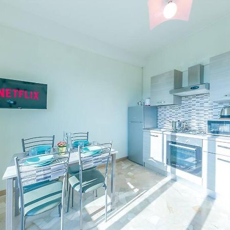 Navigli - Downtown - Duomo Spacious Two Bedroom Apartment - Close To Metro - Ac - Wi-Fi Mediolan Zewnętrze zdjęcie