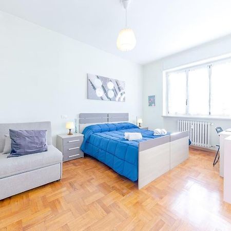 Navigli - Downtown - Duomo Spacious Two Bedroom Apartment - Close To Metro - Ac - Wi-Fi Mediolan Zewnętrze zdjęcie