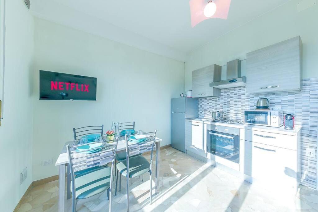 Navigli - Downtown - Duomo Spacious Two Bedroom Apartment - Close To Metro - Ac - Wi-Fi Mediolan Zewnętrze zdjęcie